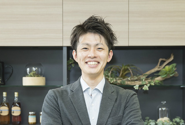 スタッフ紹介,ニューイング東生駒